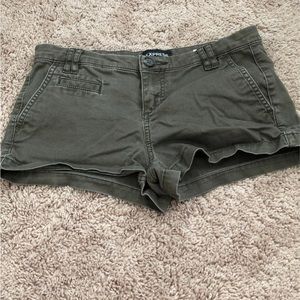 Express size 0 shorts